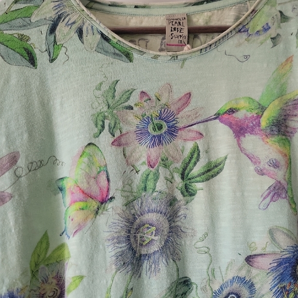 Magnolia Pearl Tee in Big Sky - Picture 5 of 6